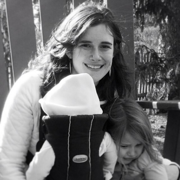 Meet your Posher, Jessica - Picture 1 of 1